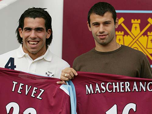 Carlos Tevez – Javier Mascherano: Tương phùng của những người hùng