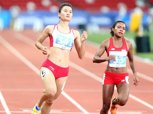 Lưu Kim Phụng và Nguyễn Thị Oanh vào chung kết nội dung 100m nữ