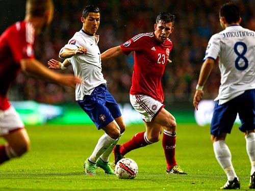 Vòng loại EURO 2016, bảng I, Armenia – BĐN: Trị kẻ ngang bướng