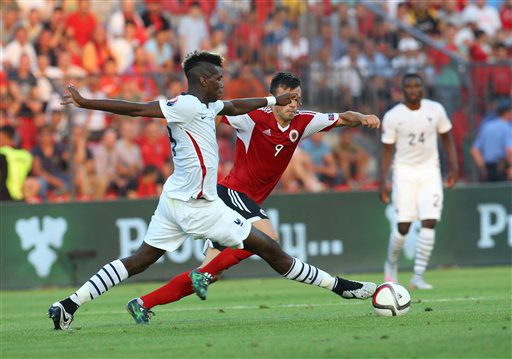 Albania 1-0 Pháp: Chạy đà không tốt