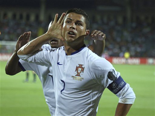 Armenia 2-3 Bồ Đào Nha: Ngày của CR7