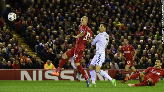 10 pha làm bàn đẹp nhất UEFA Champions League 2014-2015