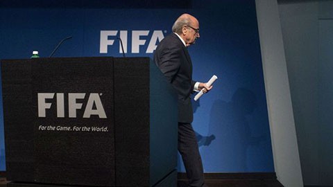 Café 24h số 6: Bê bối của FIFA và câu chuyện từ chức của Sepp Blatter