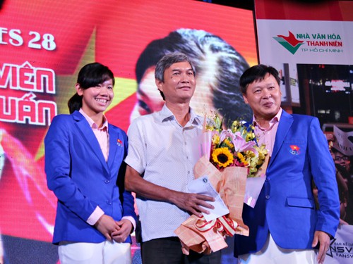 Nụ cười Ánh Viên