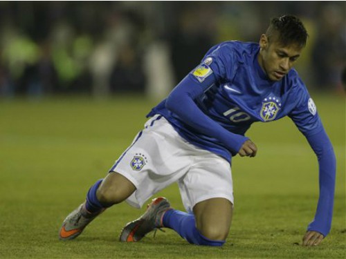Sốc!! Neymar bị treo giò hết Copa America 2015