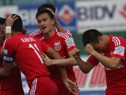 Cúp Quốc gia: B.Bình Dương 3-1 QNK.Quảng Nam: Vô hồn