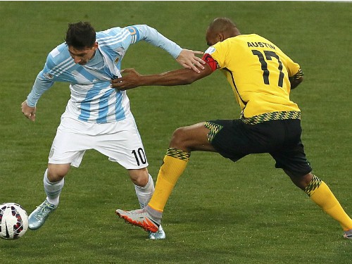 Lionel Messi: 100 và… zero