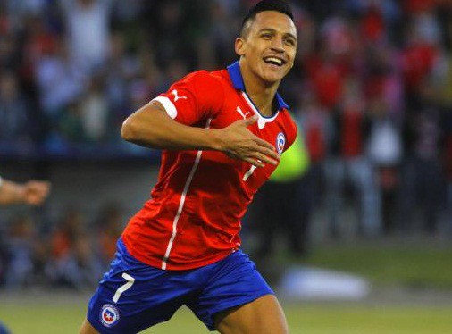 Gặp Uruguay, Sanchez nhảy múa ăn mừng