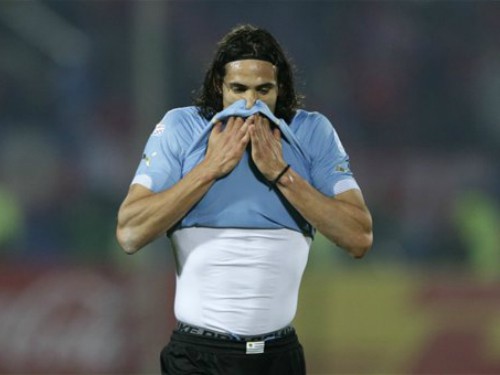 Copa America, Chile 1-0 Uruguay: Cavani bị đuổi, Uruguay thành cựu vương