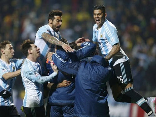 Argentina vất vả loại Colombia trên chấm 11m(5-4): Đã hay lại may