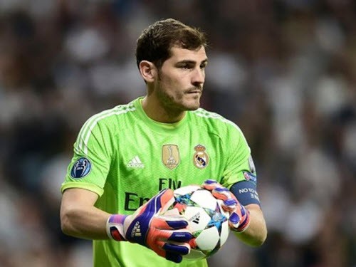 Santiago Canizares: Benitez sẽ thẳng tay “trảm” Casillas!