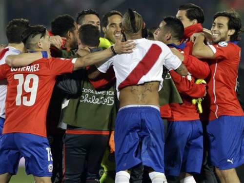 Copa America: Chile đang chơi canh bạc may rủi