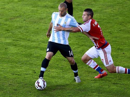 Điểm tựa của ĐT Argentina: Mascherano và nghệ thuật làm chủ