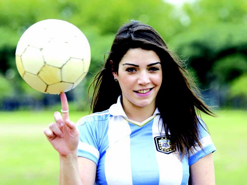 Fiorella Castillo: Mê Messi nhưng không muốn làm WAG