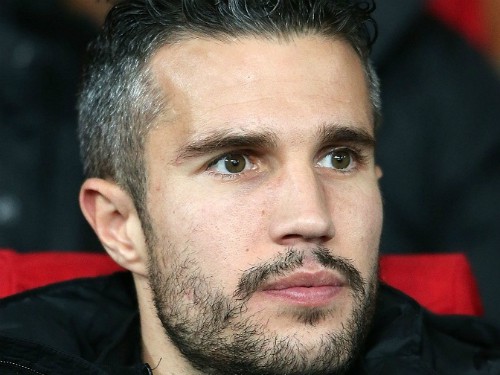 M.U âm thầm rao bán Robin van Persie