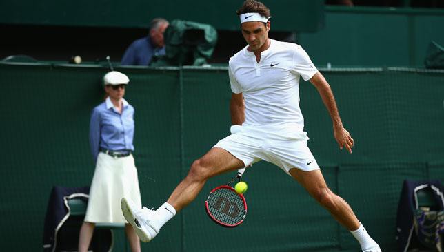 Cú đánh ngẫu hứng của Roger Federer
