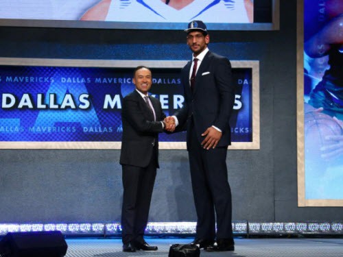 VĐV Ấn Độ đầu tiên tại NBA