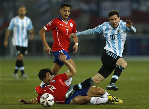 Chile 0-0 Argentina: Messi hoàn thành nhiệm vụ, Chile vẫn vô địch
