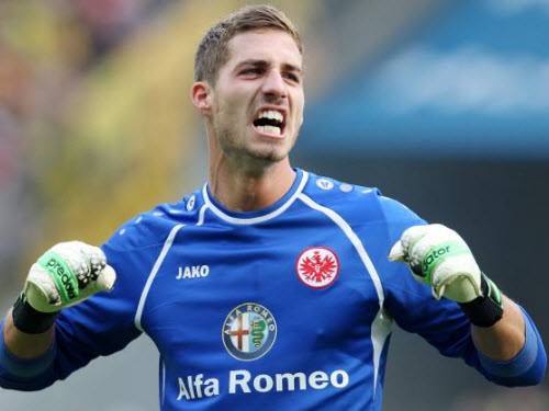 TM tài năng Kevin Trapp: Chọn tiền, bỏ tập