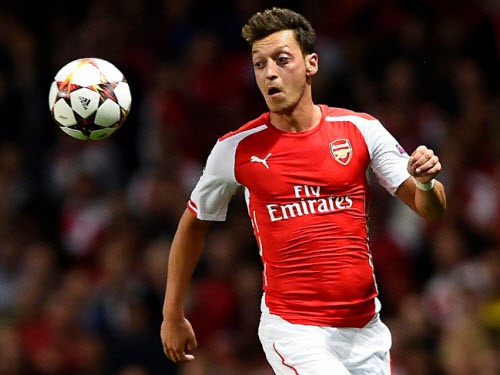 Tiền vệ Mesut Oezil: Bây giờ hoặc không bao giờ