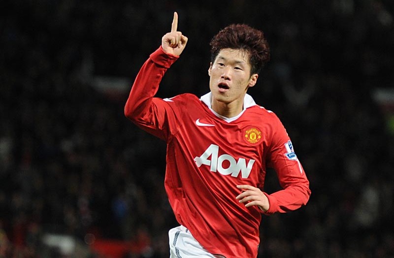Ngày này 10 năm trước, Man Utd chào đón một huyền thoại châu Á