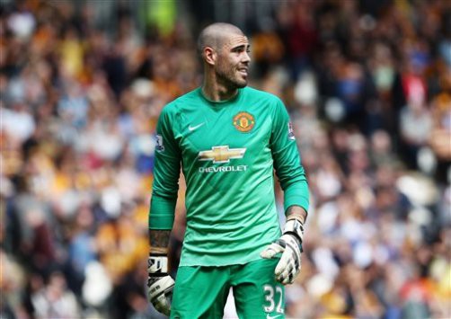 Chuyển nhượng 10/7: Valdes đòi rời M.U
