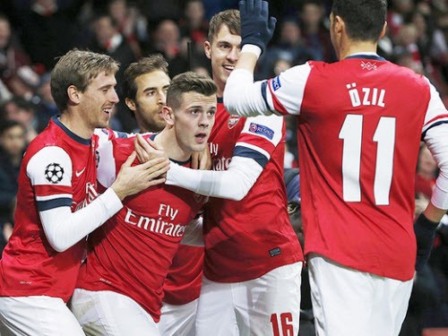 Hàng tiền vệ Arsenal: Wenger còn thiếu một lá chắn