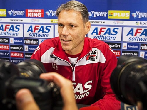 Marco van Basten: Làm phó cho đỡ… tổn thọ