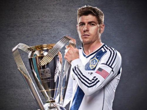 Steven Gerrard: “Đừng biến tôi thành… Beckham!”