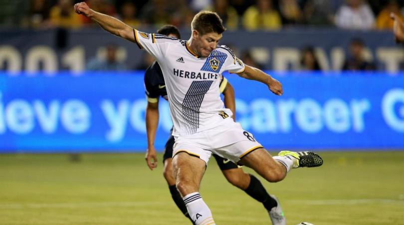 Trận cầu đầu tiên của Steven Gerrard trong màu áo LA Galaxy