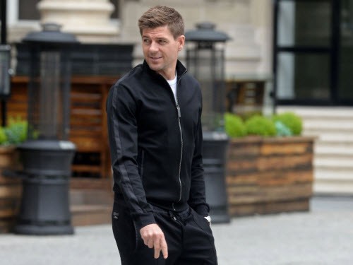 Gerrard cũng phát cuồng với “vòng 3” của cô Kim