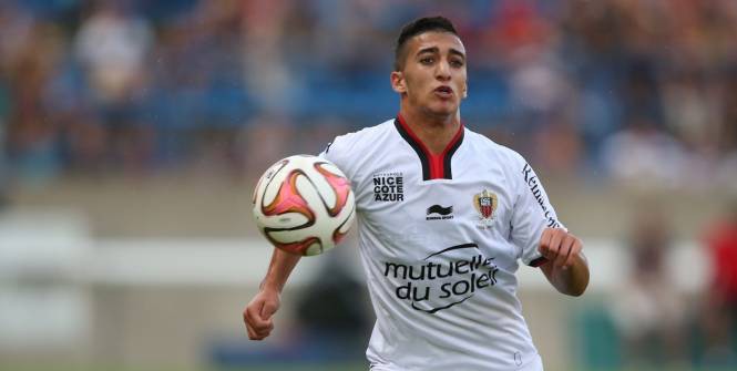 Sao trẻ Ligue 1 trổ tài xâu kim cực dị