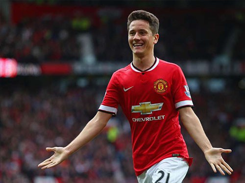 Ander Herrera trổ tài bắt bóng không kém De Gea
