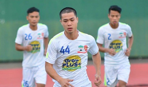 QNK Quảng Nam 4-0 HAGL: Chìm sâu trong chuỗi ngày tăm tối