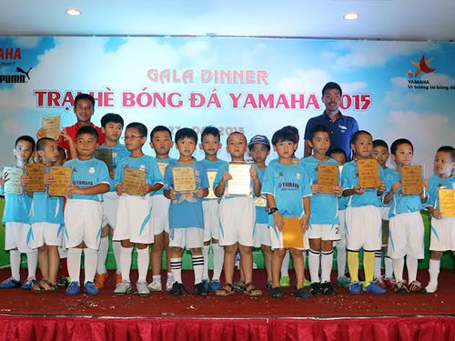 Lễ bế mạc và đêm Gala Dinner trại hè bóng đá Yamaha 2015 tại Vinh