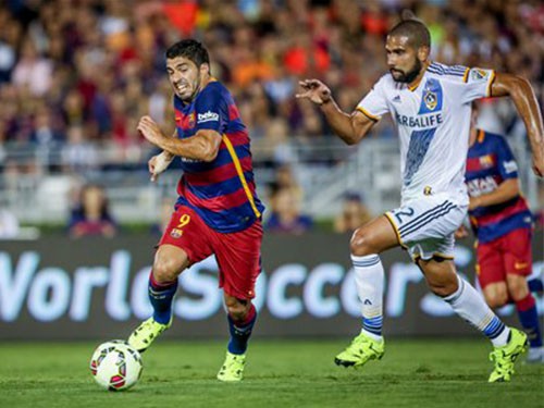 Những pha bóng ngẫu hứng của Barcelona trong trận mở màn Champions Cup