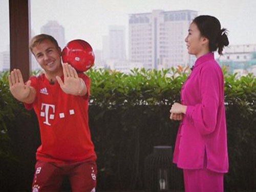 Sang Trung Quốc, Gotze đi học thái cực quyền