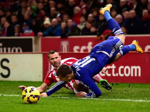 Eden Hazard: “Đừng hy vọng làm gãy chân tôi”