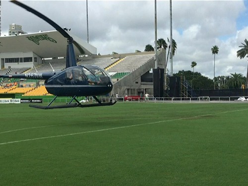 Tư chất đại gia, Tampa Bay Rowdies dùng trực thăng làm khô sân bóng