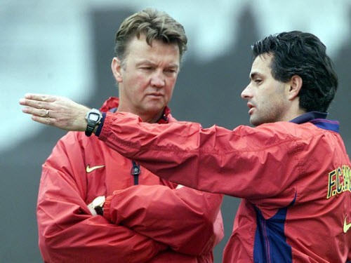 Van Gaal, Mourinho và chuyện cái tôi: Thầy không bằng trò