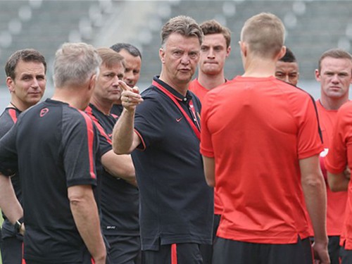 Louis van Gaal: “Mục tiêu của tôi là vô địch Anh”