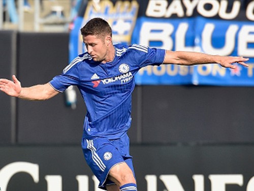 Bị đấm vỡ mũi, Cahill vẫn giúp Chelsea gỡ hòa