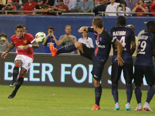 Màn trình diễn của Memphis Depay trong trận gặp PSG
