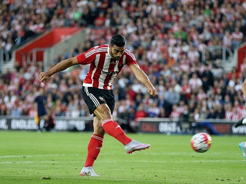 Southampton 3-0 Vitesse: Điểm tựa sân nhà