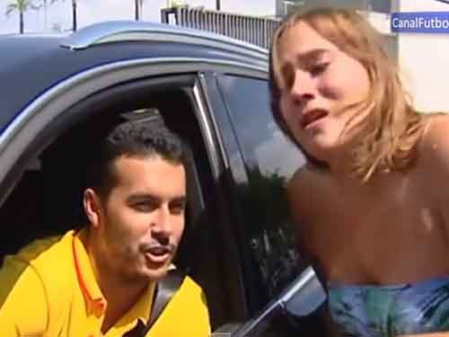 Fan nữ mừng phát khóc vì Pedro