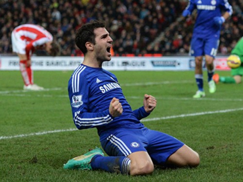 Petr Cech vs Chelsea; Cesc Fabregas vs Arsenal: Người cũ trở về