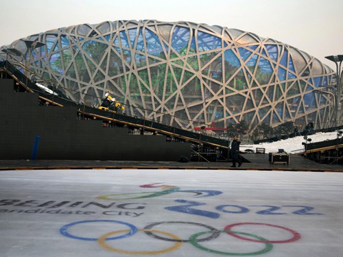 Trung Quốc đăng cai Olympic Mùa đông 2022: Hàng “fake” vẫn thắng