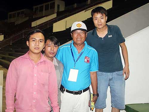 “Thượng đế” đã biết cười