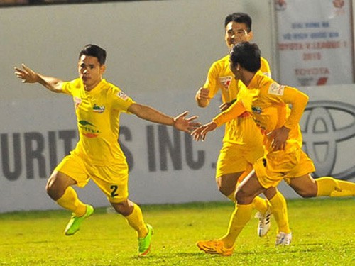 FLC Thanh Hóa 2-1 SLNA: May hơn khôn