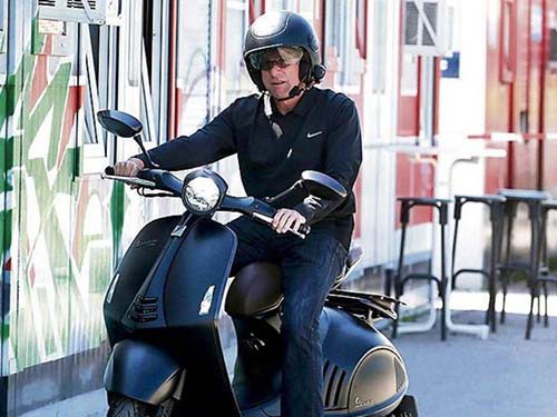 Goetze và Rangnick mê Vespa